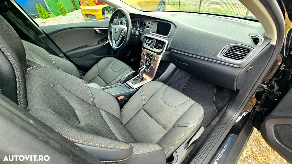 Volvo V40 D4 Geartronic Plus - 10