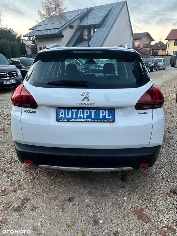 Peugeot 2008 BlueHDi FAP 120 STOP & START Allure - 11