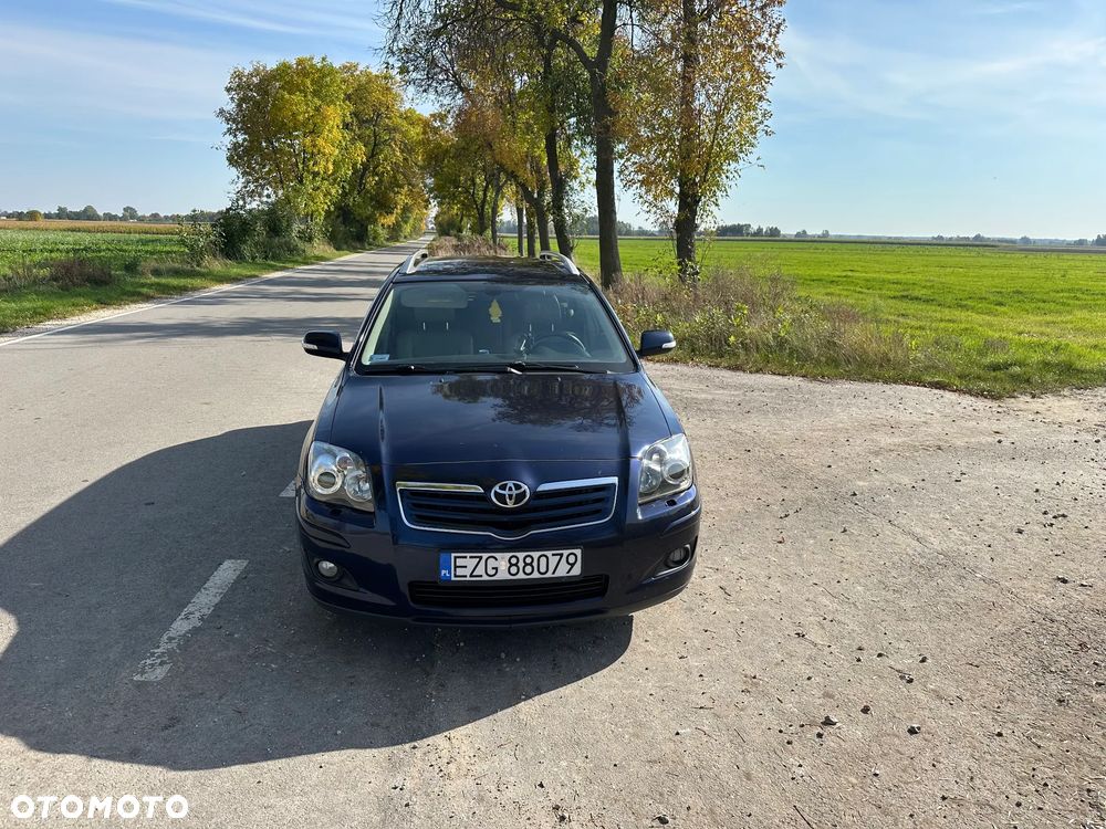 Toyota Avensis - 7