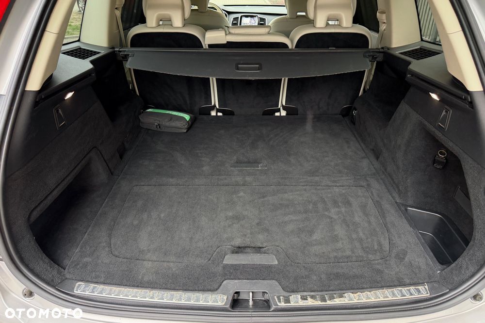 Volvo XC 90 B5 D AWD Plus Bright - 30