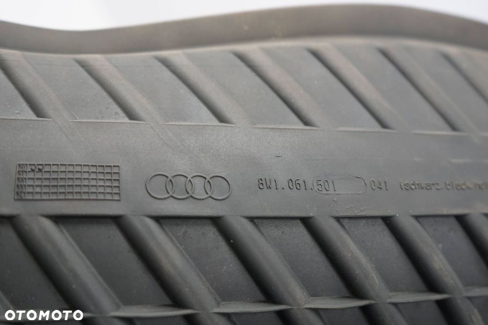 AUDI A4 B9 18R ZESTAW DYWANIKÓW GUMOWYCH PRZÓD TYŁ KOMPLET - 9