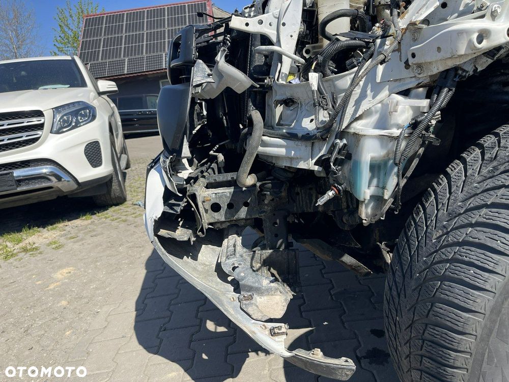 Toyota Hilux 4x4 Double Cab Duty - 8