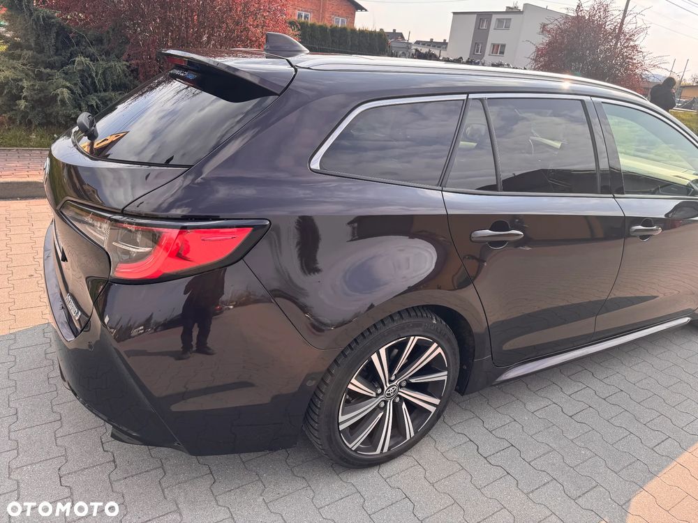 Toyota Corolla 2.0 Hybrid Executive - 35