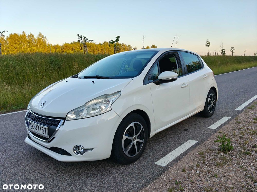 Peugeot 208 - 6