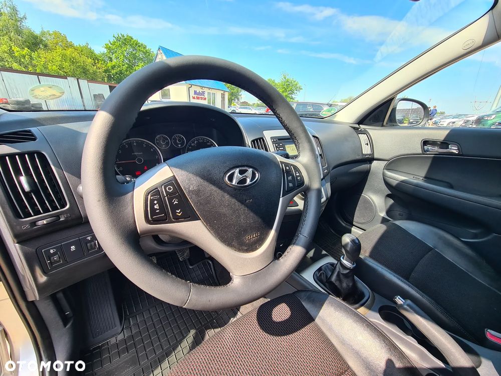 Hyundai i30 i30cw 1.4 Edition 20 - 18