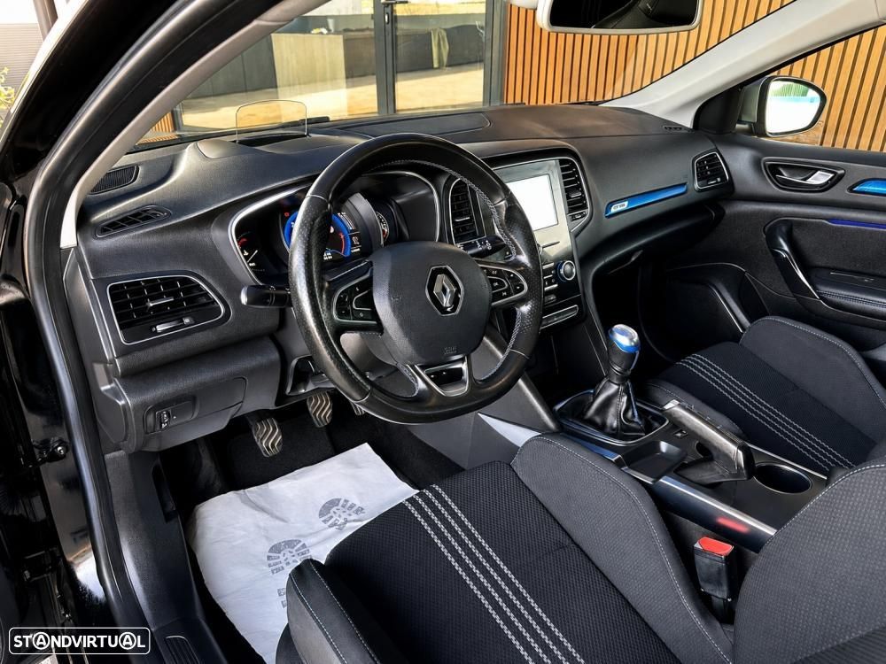 Renault Mégane 1.5 Blue dCi GT Line - 21