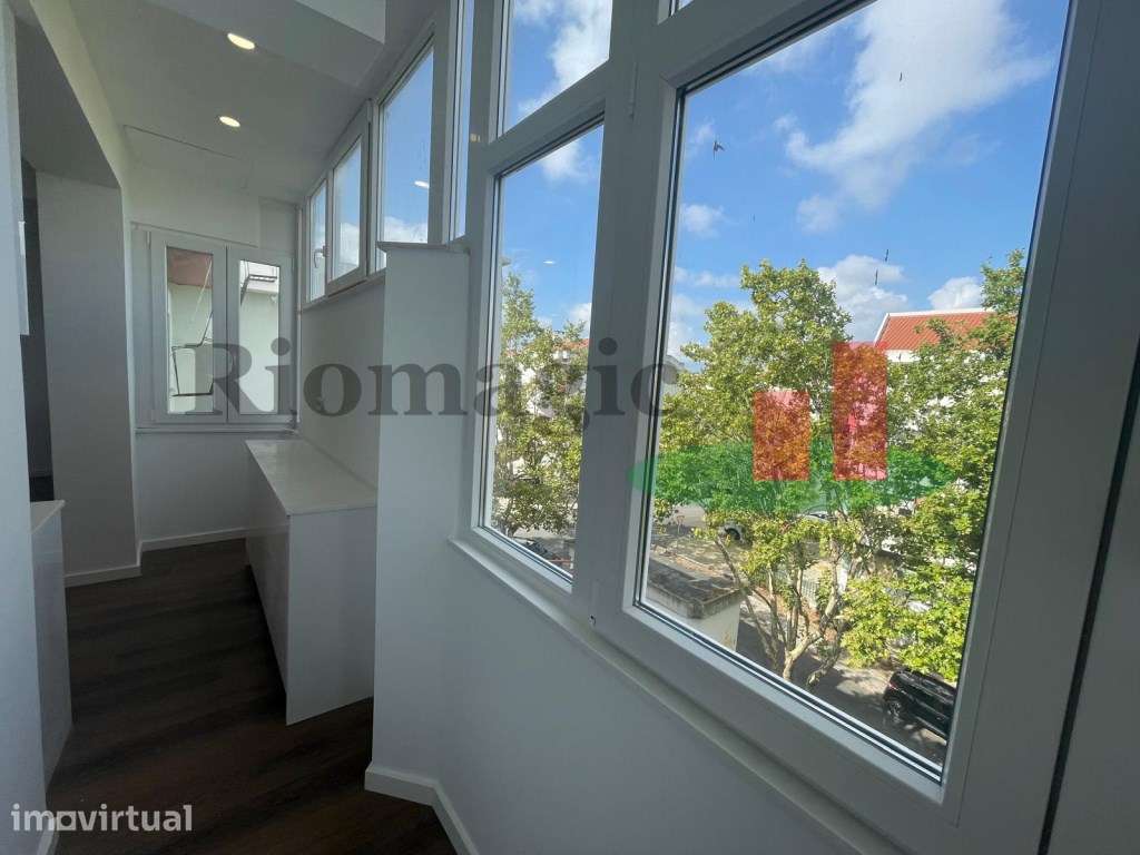 Apartamento T2 Totalmente Remodelado - Amadora - Grande imagem: 4/22