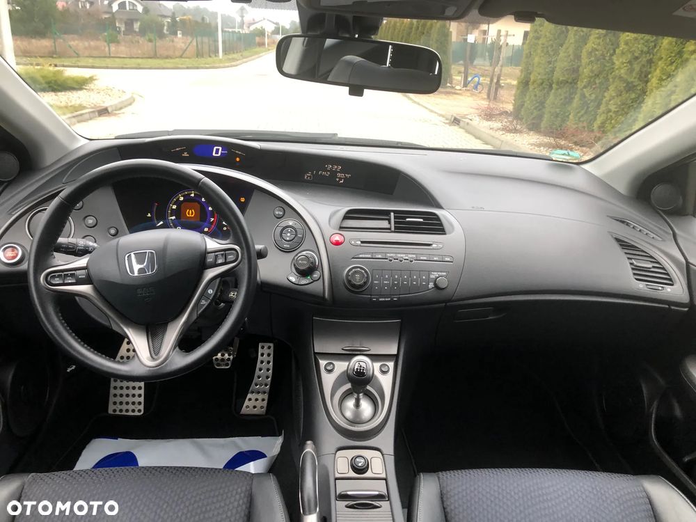 Honda Civic 1.4 i-VTEC Sport - 28