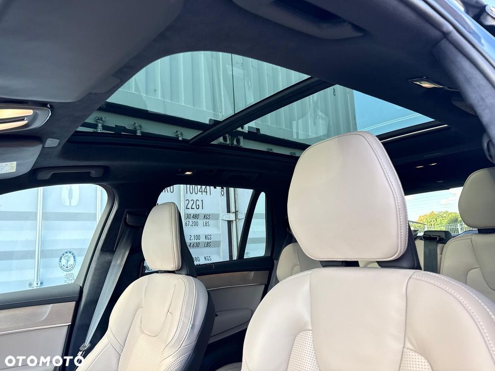 Volvo XC 90 T8 AWD Plug-In Hybrid Ultra Dark 7os - 32