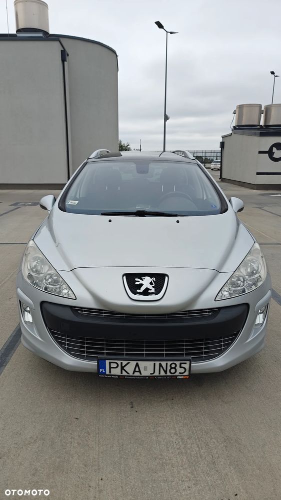 Peugeot 308 2008 photo 4