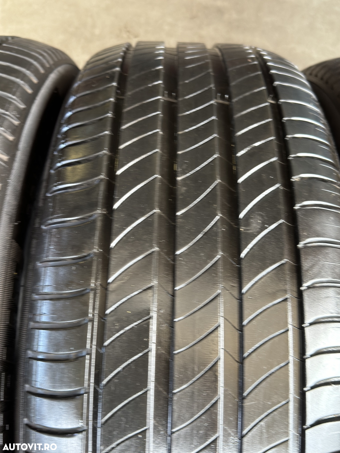 Vând 4 anvelope 235/55/18 michelin de vară la 6,5mm - 4