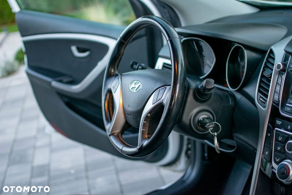 Hyundai i30 - 34