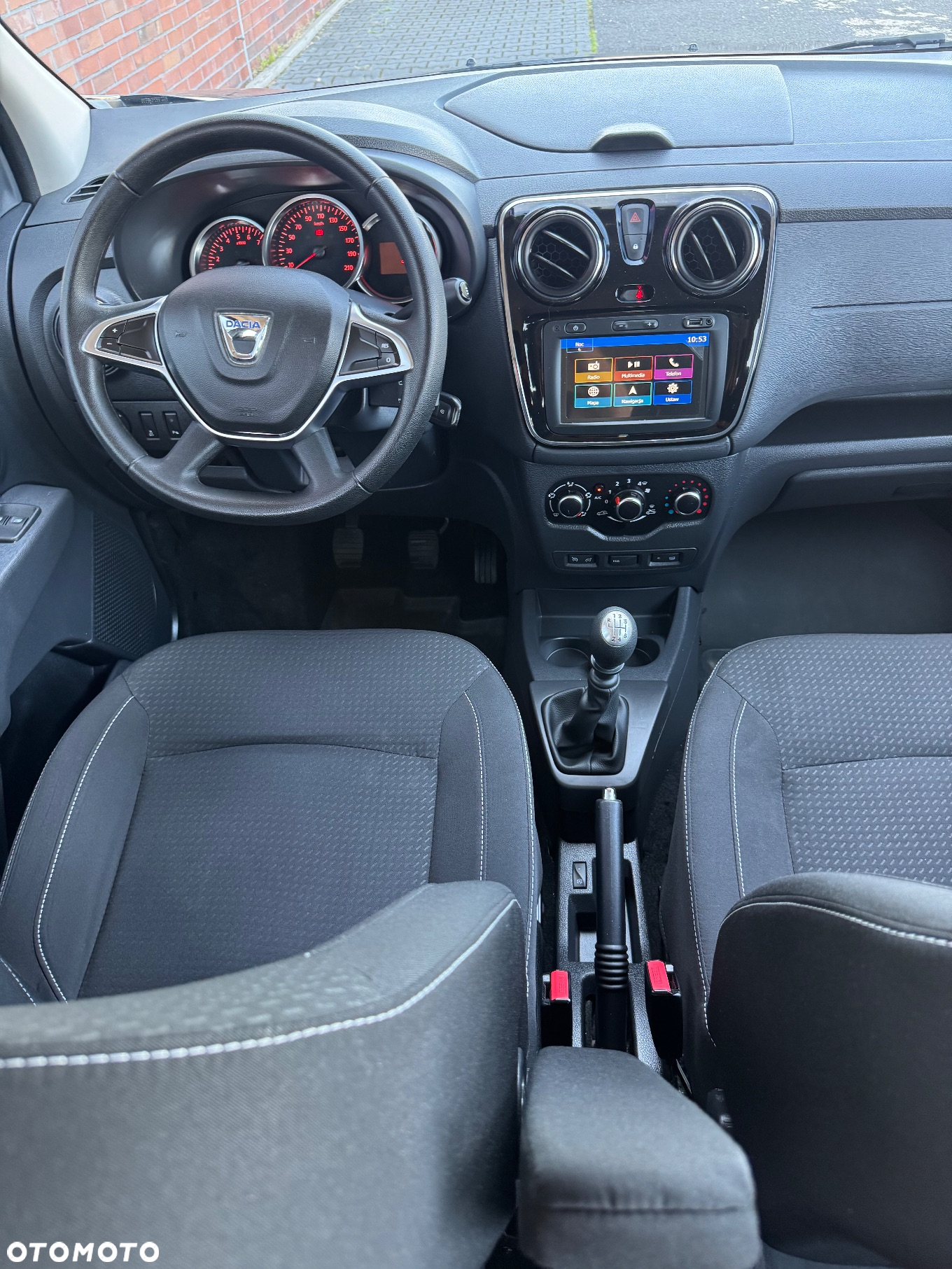 Dacia Lodgy 1.3 TCe Laureate S&S - 23