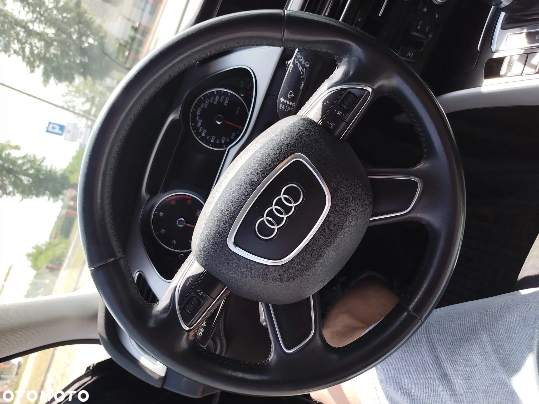 Audi A4 2.0 TDI S tronic - 22
