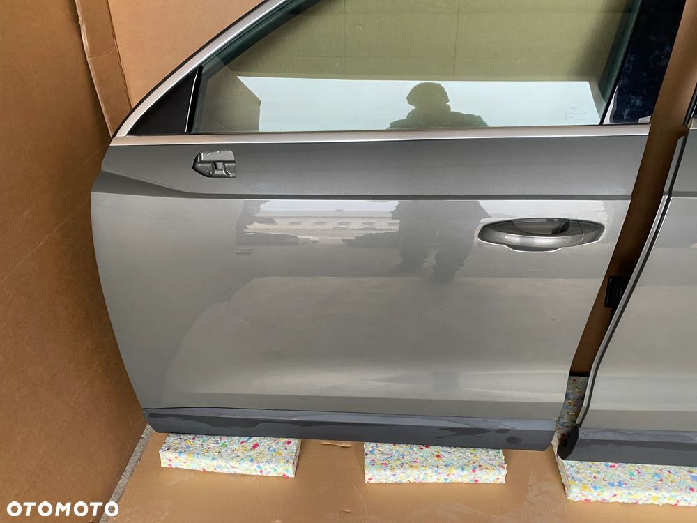 AUDI Q3 83A komplet drzwi przód tył lewe na lewą st. kolor Z7 Z7 LX7G 28km - 3