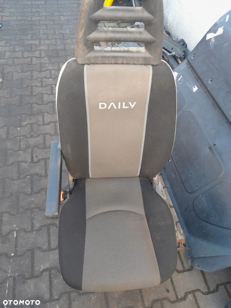 Fotel kierowcy pneumatyczny Iveco Daily 13r