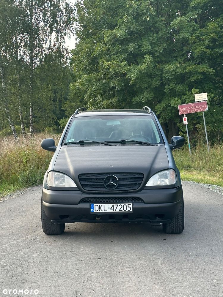 Mercedes-Benz ML 320 - 2