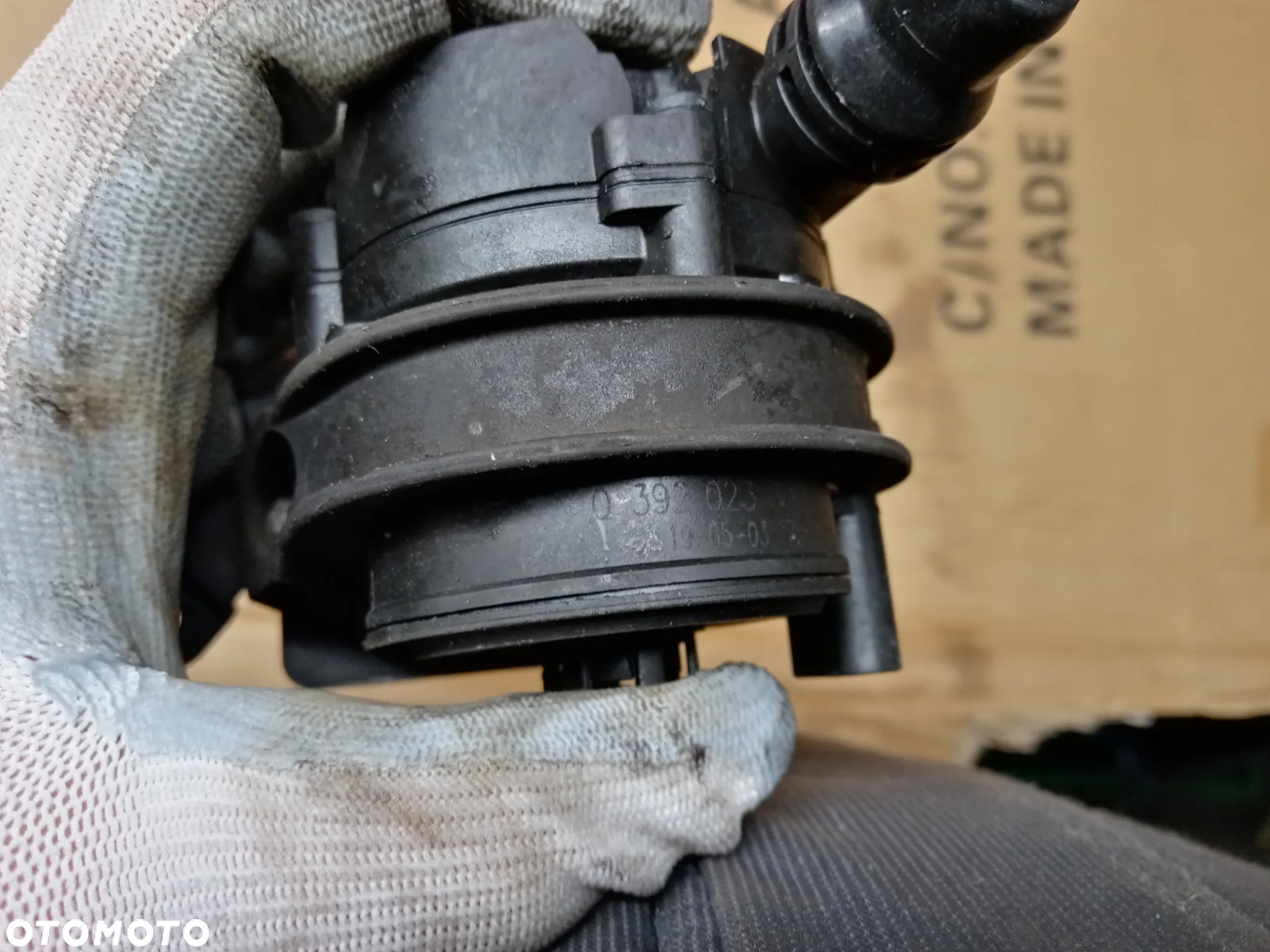 Dodatkowa pompka obiegu wody elektrozawór BMW M5 G30 F90 0392023334 - 4