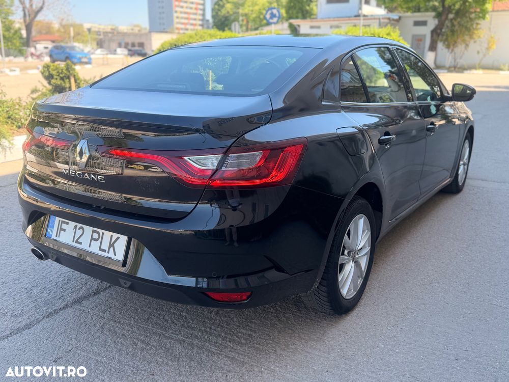 Renault Megane Blue dCi 116 EDC Intens - 11