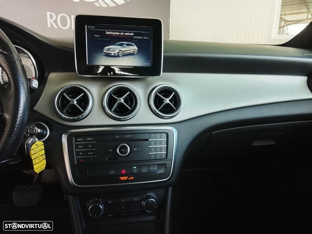 Mercedes-Benz CLA 200 - 28