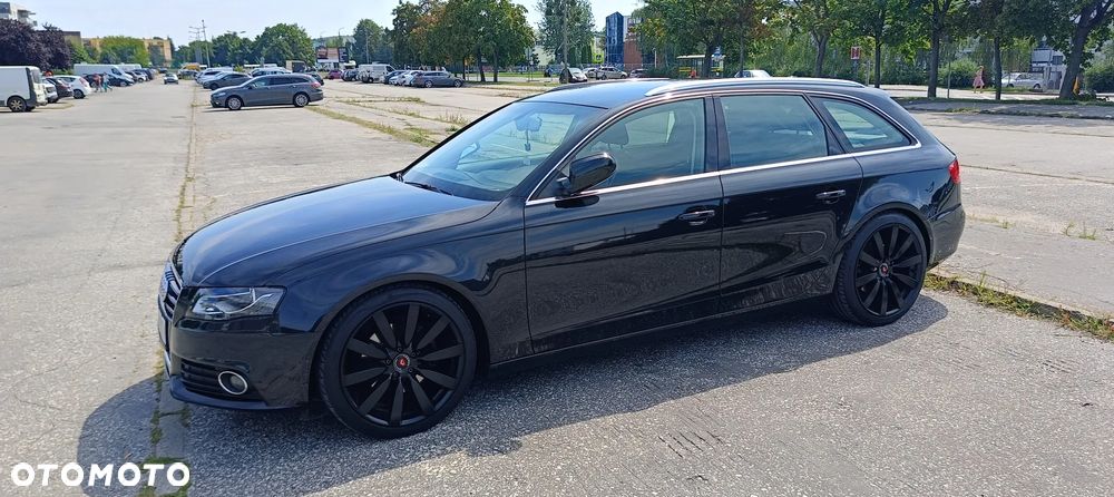 Audi A4 Avant - 31