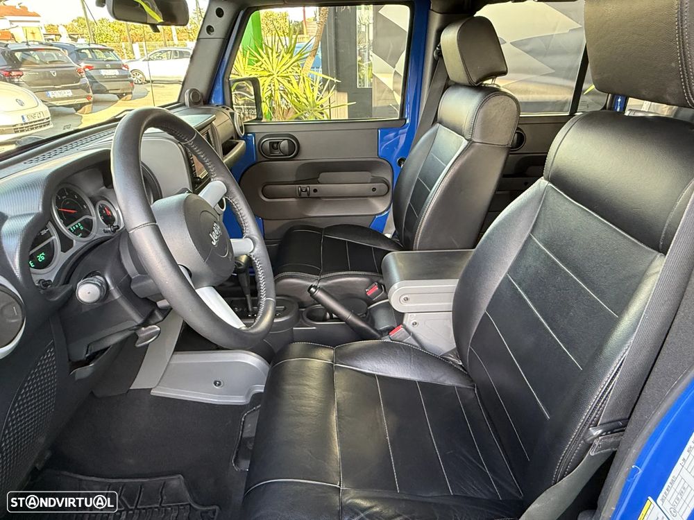 Jeep Wrangler Unlimited 2.8 CRD ATX Sahara Limited - 13