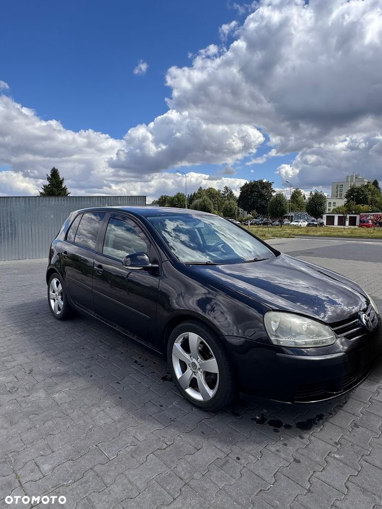 Volkswagen Golf - 2