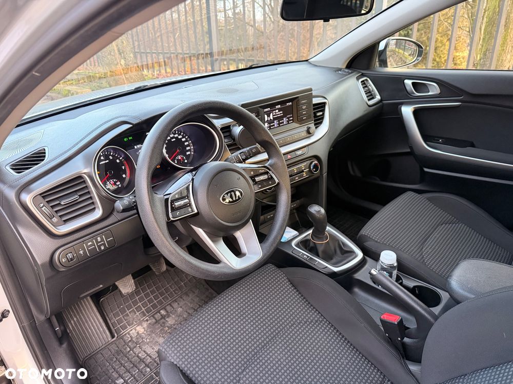 Kia Ceed 1.0 T-GDI M - 36
