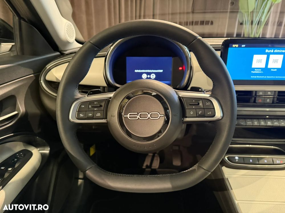 Fiat 600 HYBRID 100 kW 125 Jahre Edition - 22