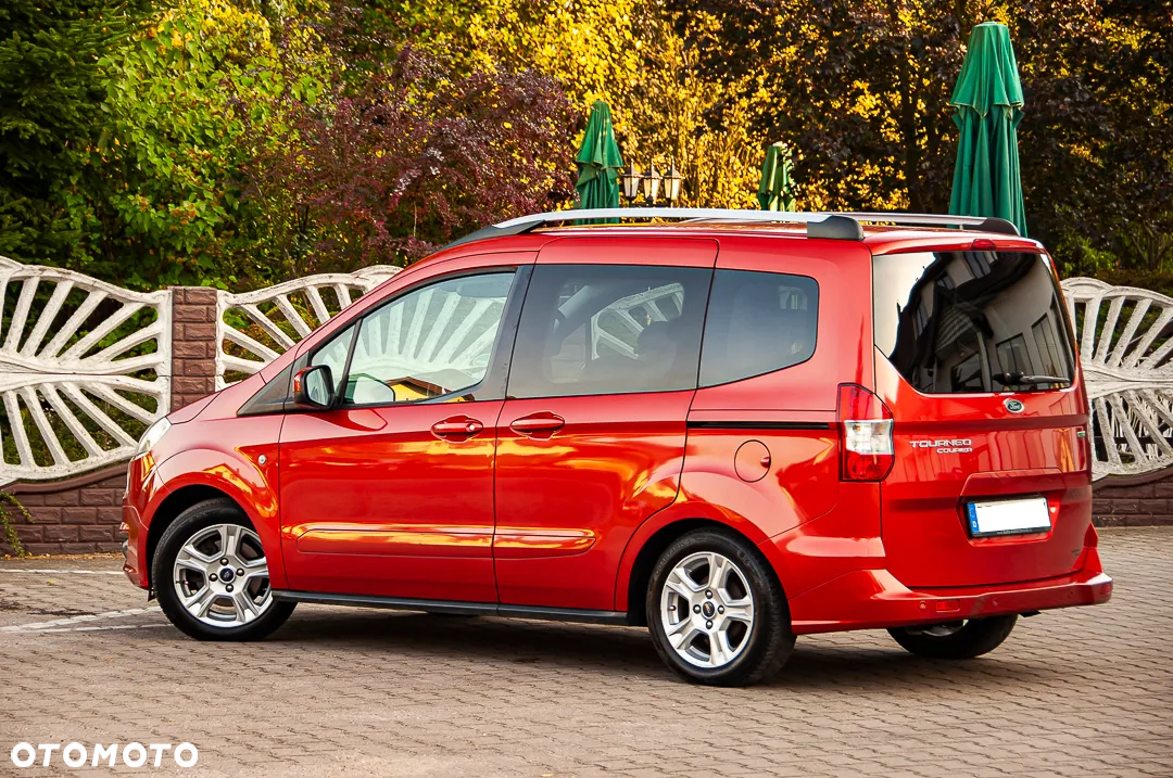 Ford Tourneo Courier 1.0 EcoBoost S&S Trend - 17