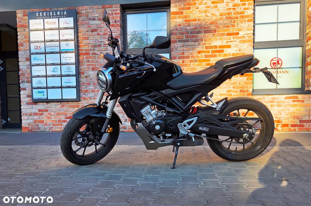 Honda CB - 1