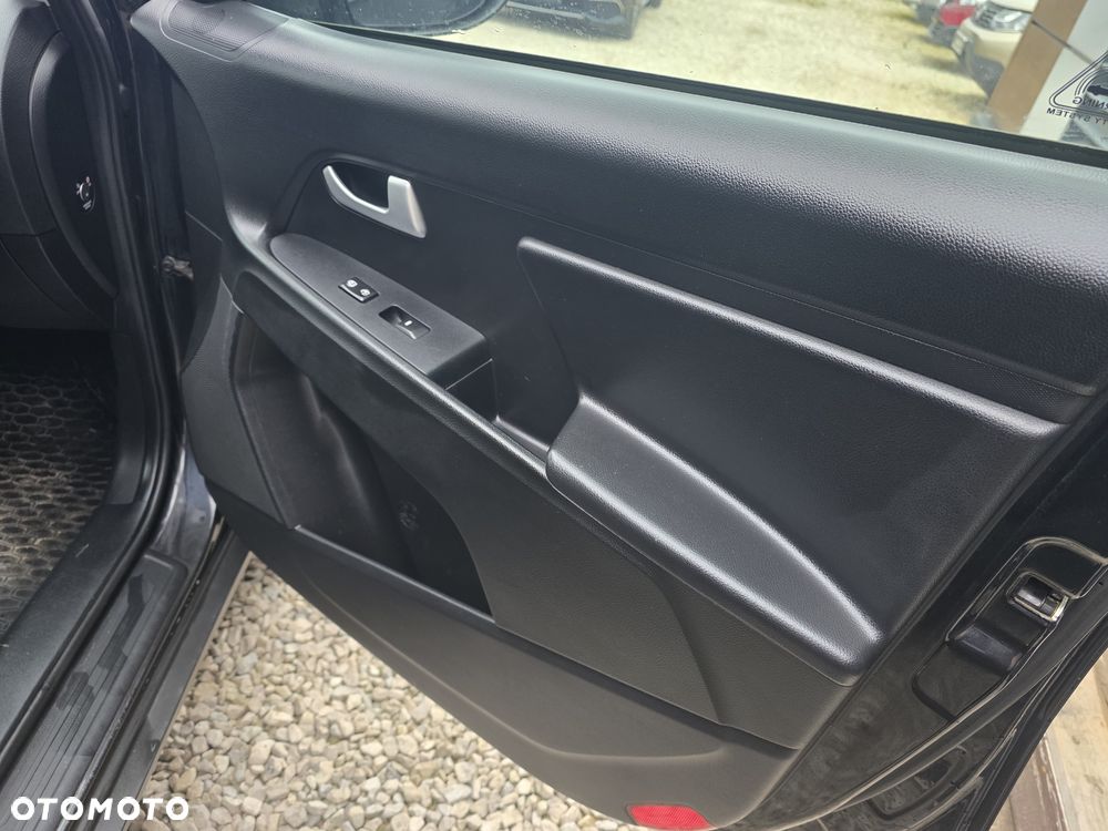 Kia Sportage 1.6 GDI 2WD Fifa World Cup Edition - 17