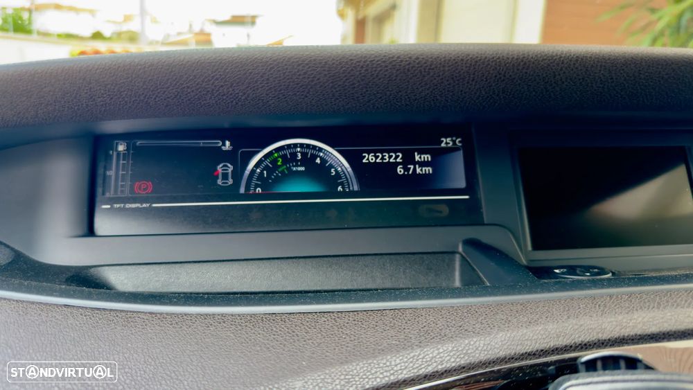 Renault Grand Scénic dCi 130 FAP Start & Stop Bose Edition - 19