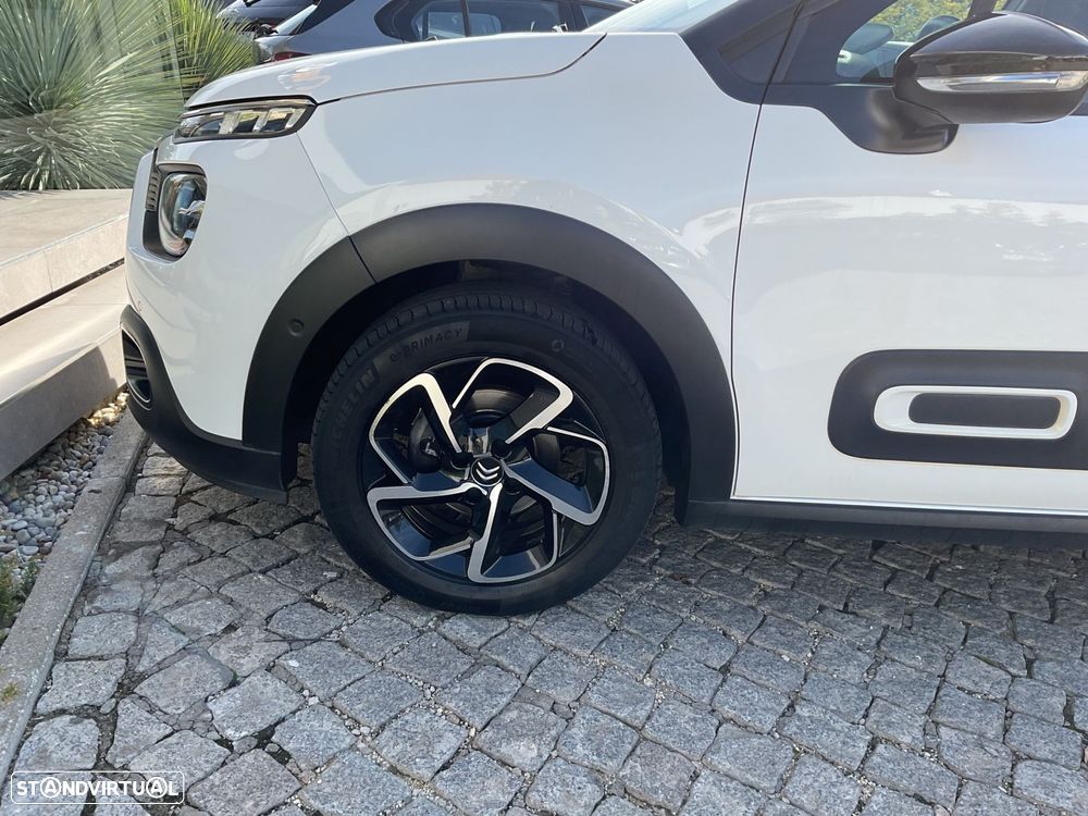 Citroën C3 1.2 PureTech Shine EAT6 - 13