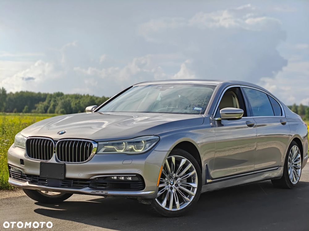 BMW Seria 7 750Li Edition Exclusive - 7