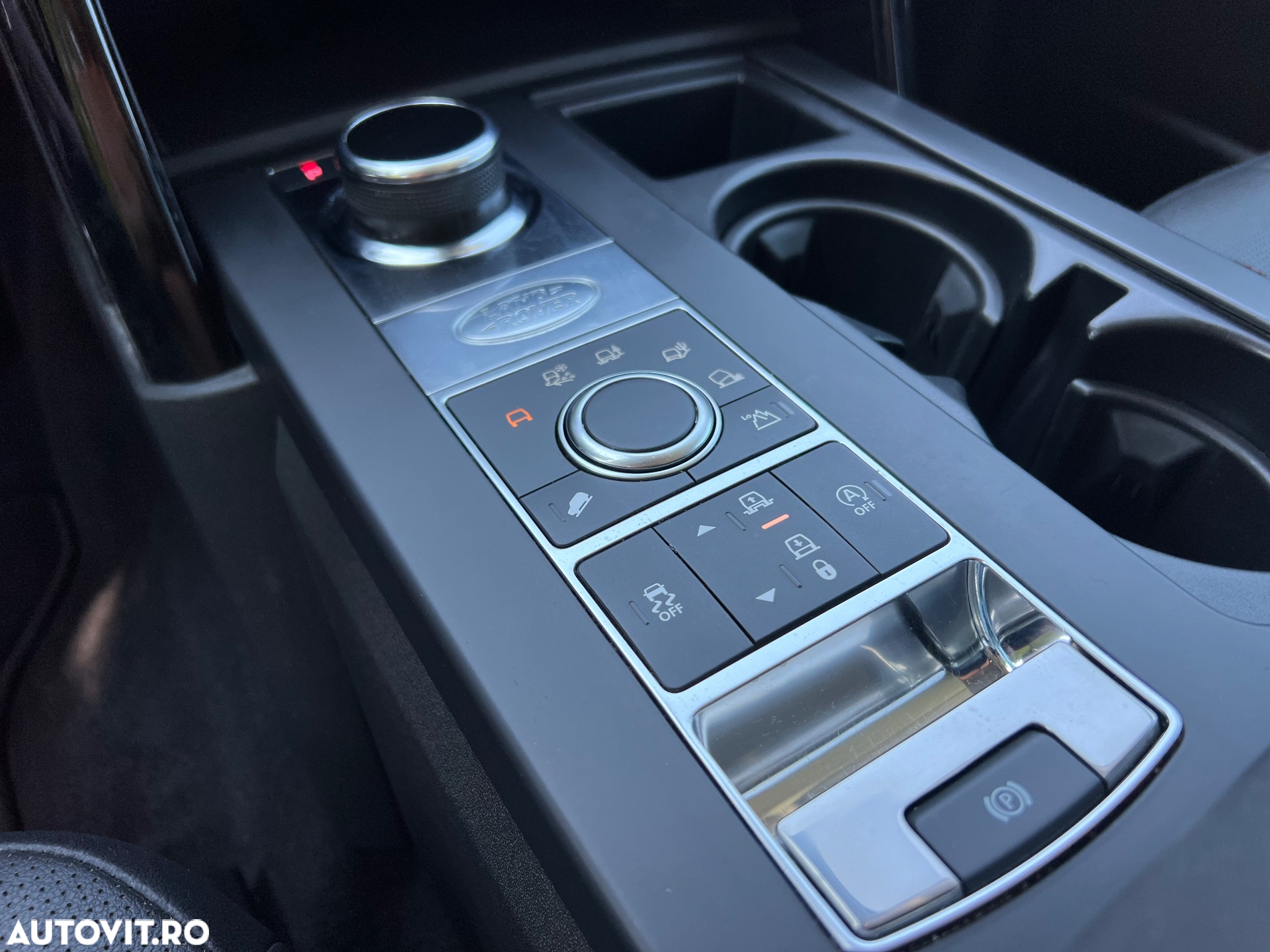 Land Rover Discovery 3.0 L SD6 Landmark Edition - 11