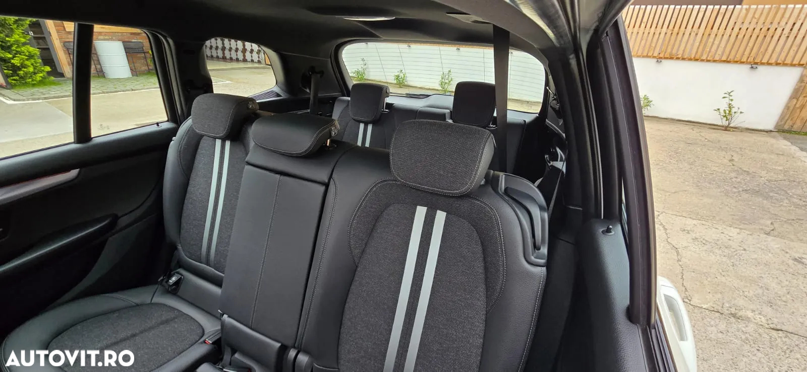 BMW Seria 2 220i AT - 9