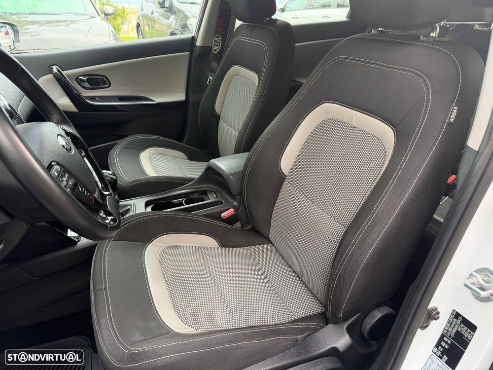 Kia Ceed SW 1.6 CRDi 128 ISG Dream Team Edition - 16