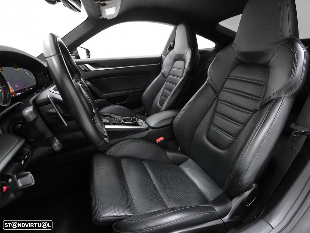 Porsche 911 (992) Turbo S PDK - 10