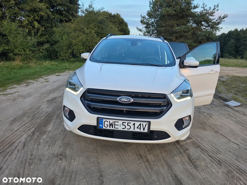 Ford Kuga - 10