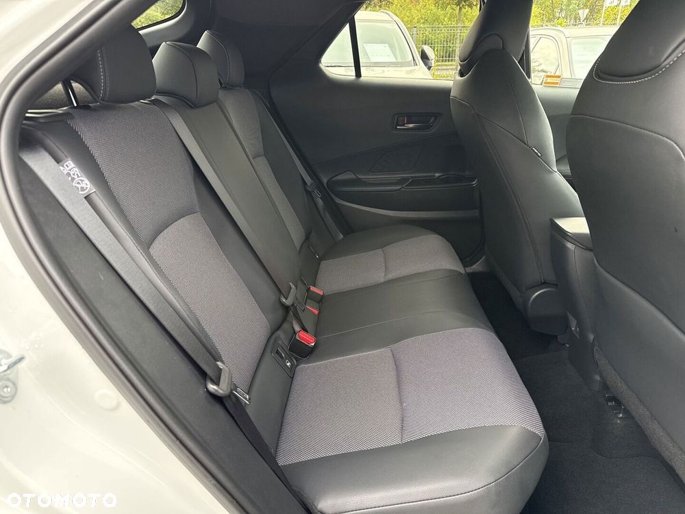 Toyota C-HR 1.8 Hybrid Executive - 26