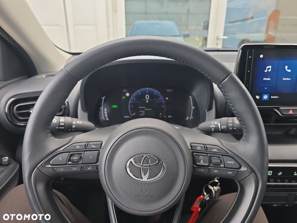 Toyota Yaris Hybrid 1.5 Style - 19