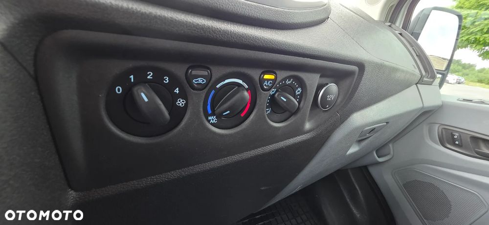 Ford Transit - 21