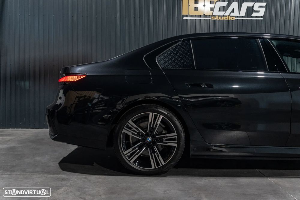 BMW 750 e xDrive - 48
