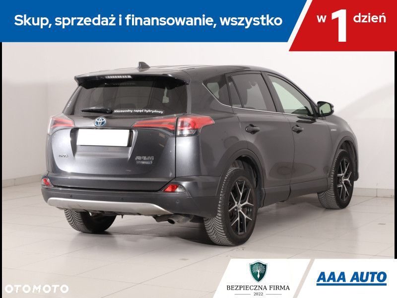 Toyota RAV4 - 6