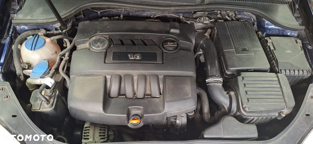Volkswagen Golf 1.6 Trendline - 9