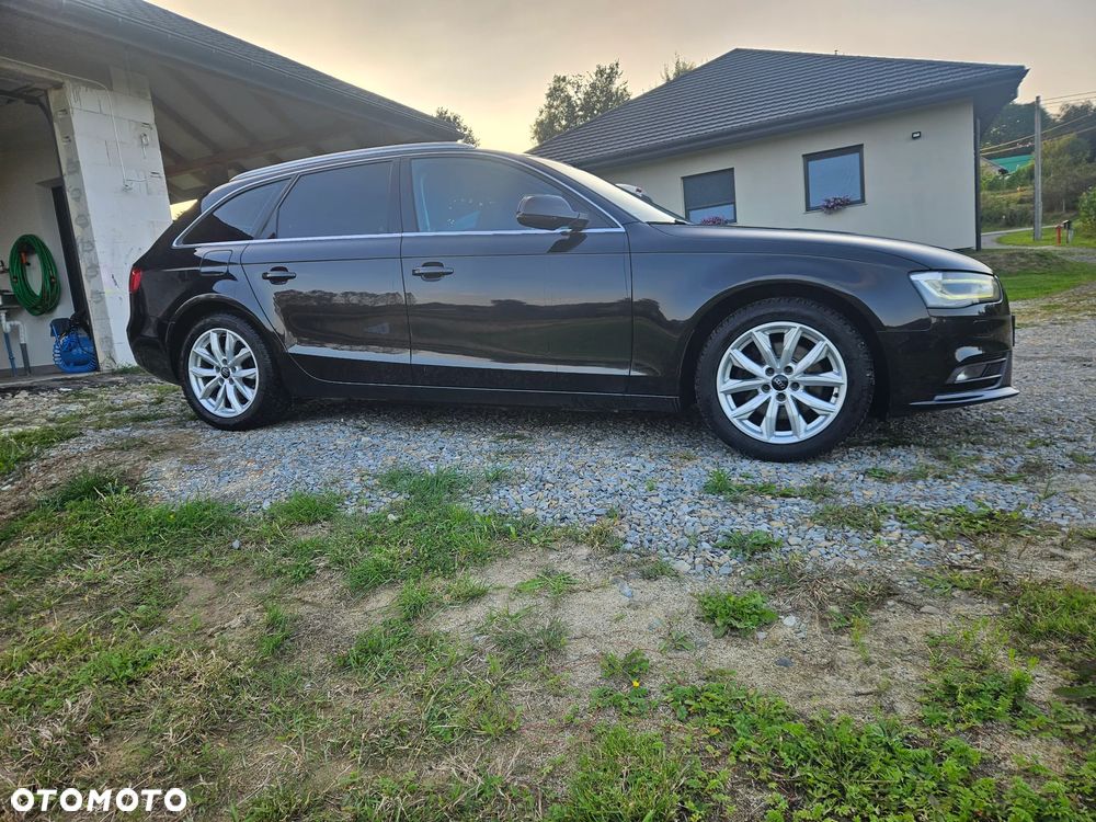 Audi A4 Avant - 10