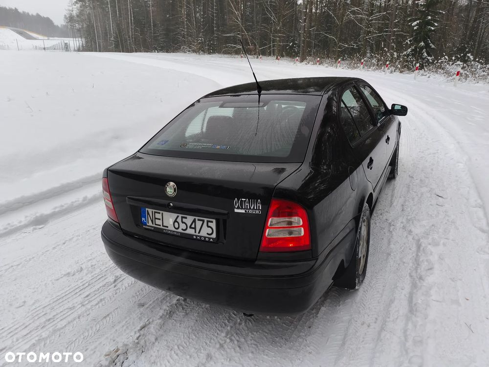 Skoda Octavia 1.6 Tour - 1