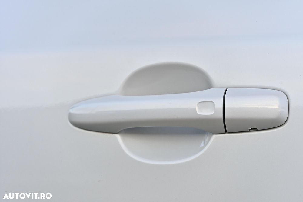 Volvo V60 D6 Plug-In-Hybrid AWD Geartronic Summum - 32