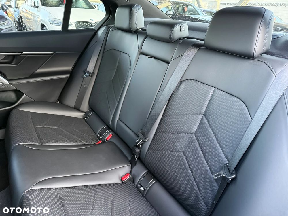 BMW Seria 5 - 29